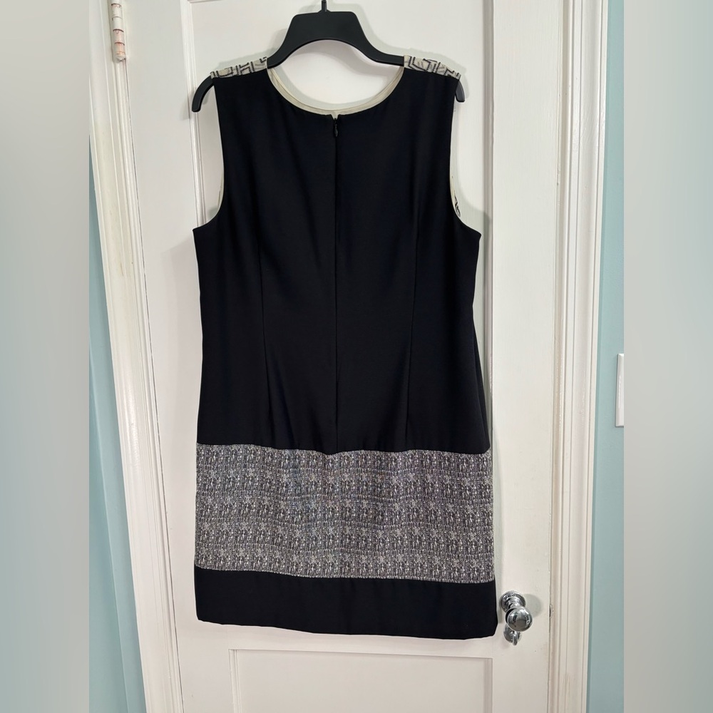 DKNY Black and White Geometric Mini Dress - Picture 2 of 3